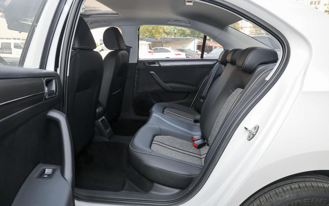 想买一辆省油家用车,想买一辆家用省油的便宜的二手车