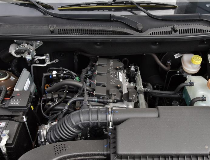 五菱宏光1.5自吸测评,五菱宏光经典款国六1.5测评