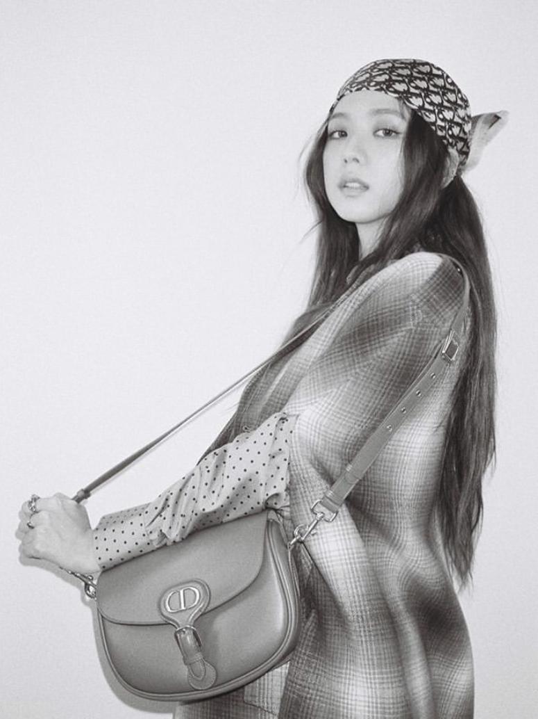 blackpink四人从黑暗中走出来,blackpink被黑得最惨的一年