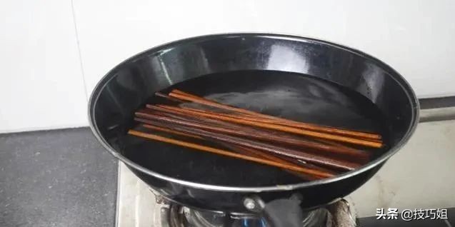 筷子发霉别乱扔简单处理一下,筷子发霉教你如何彻底清洗