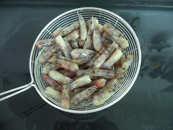 基围虾不要葱姜蒜的做法,基围虾不用白酒的做法