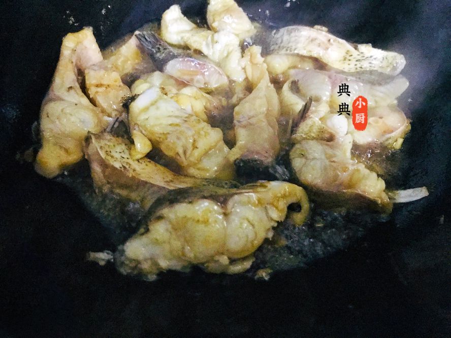 红烧鱼下锅前如何腌制,做红烧鱼需要提前一晚腌制么