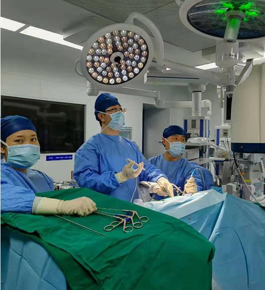 腰椎管狭窄有滑脱能做微创吗,腰椎滑脱椎管狭窄可做微创吗