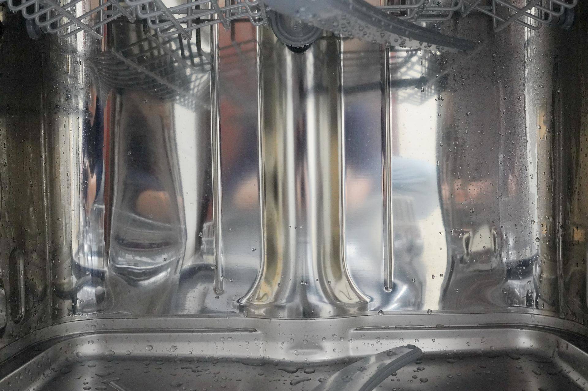 解放双手洗碗机图片,海尔eyw13028洗碗机测评