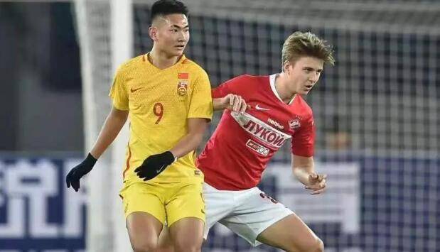 中国足坛又一位名宿强势崛起,盘点当今足坛十大巨星