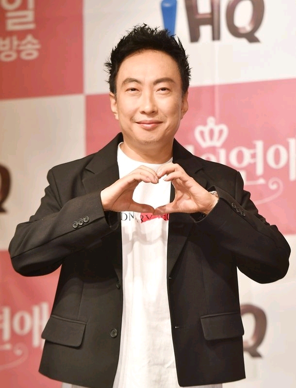 成龙朴明秀,成龙韩国综艺访谈朴明秀