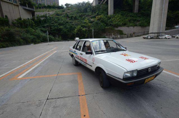 教练车与考试车看点区别,教练车和考试车雨刷不一样怎么办