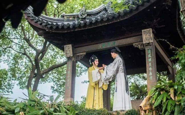 妻子主动帮沈复纳妾,不料被该女子“放鸽子”,一气之下撒手人寰