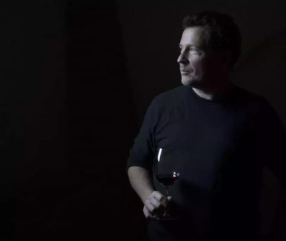 师者当潜心教书育人,师者当以德为先