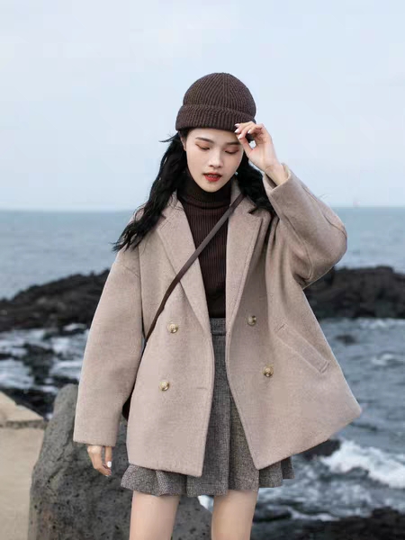 毛呢香风短款外套女秋冬最新款,中款毛呢外套穿搭短款