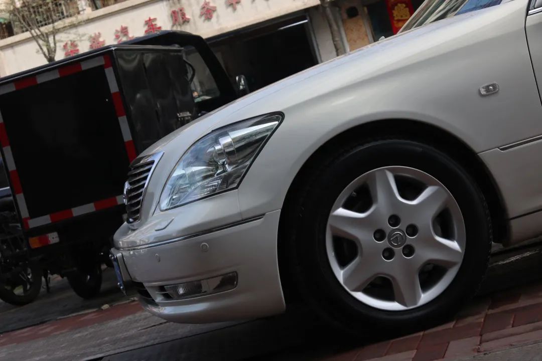 怪兽修车:翻新一辆2005年凌志LS430,当年百万经典车,满血复活