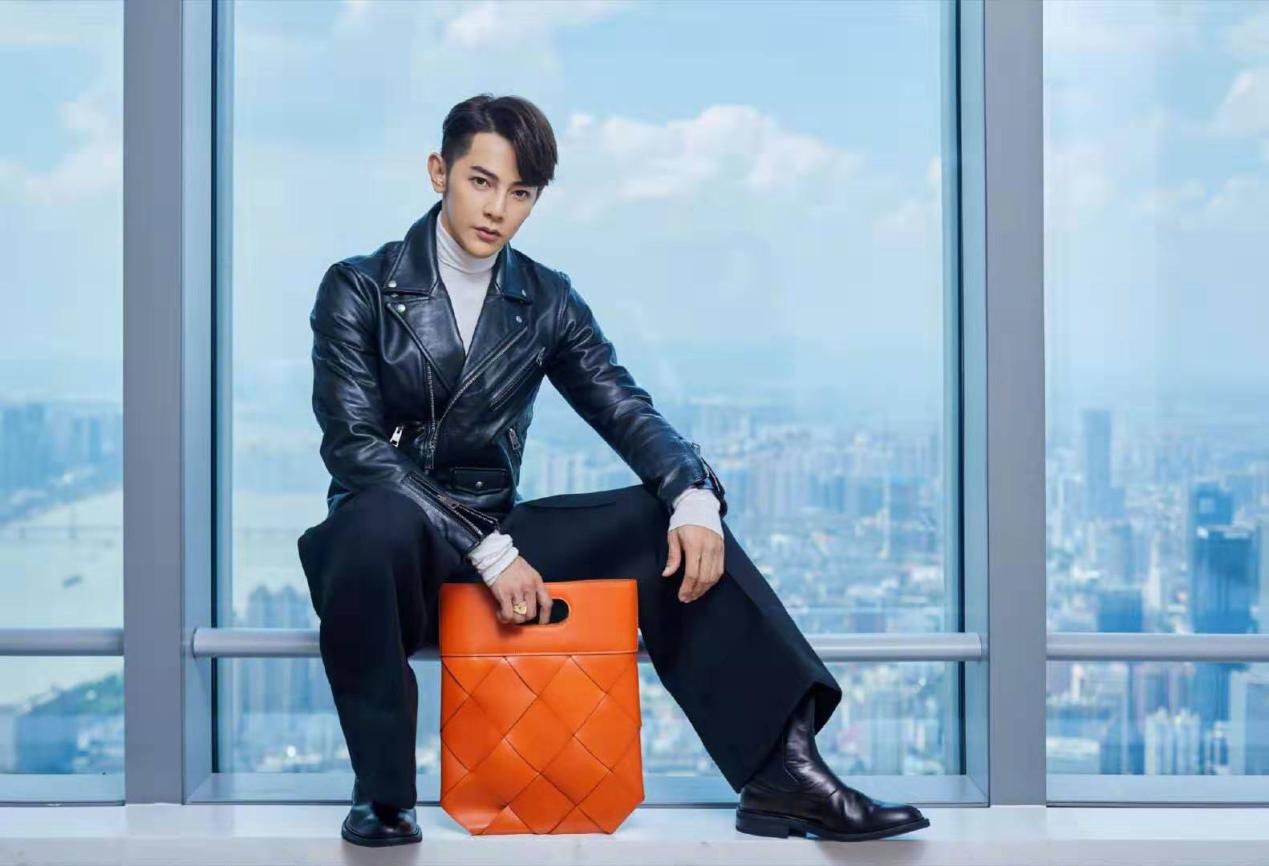 时尚流行的皮衣,时尚潮流真皮皮衣