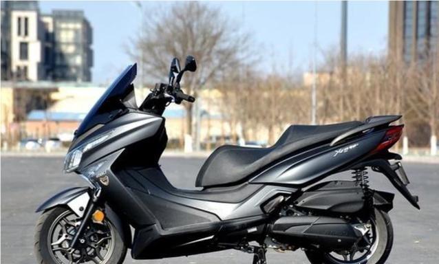 赛科龙rt3和光阳赛艇250怎么选,赛科龙rt3睿途250