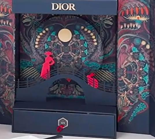 太奢侈了！LV、迪奥、爱马仕的月饼，美到不忍心吃