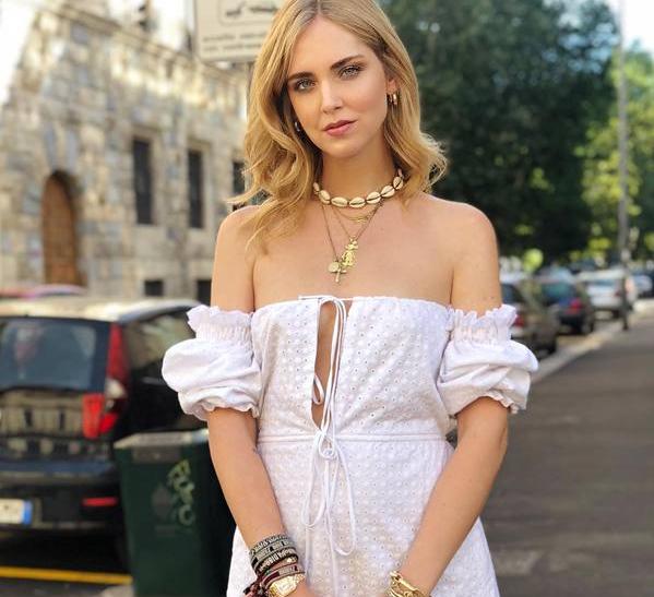 项链与衣领的搭配技巧,穿衣不会搭配