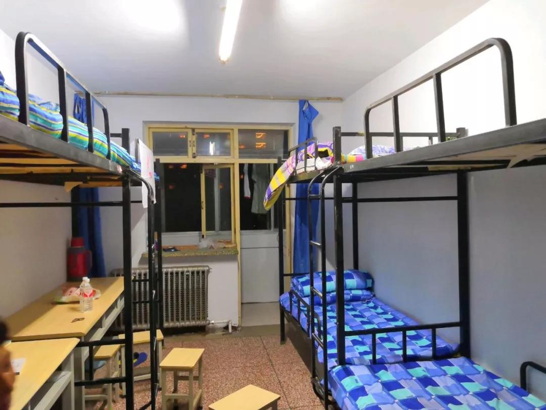 呼和浩特学院的宿舍,呼和浩特职业学院宿舍大吗