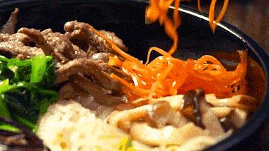 喜葵石锅拌饭有多少品种,喜葵石锅拌饭酱料熬制