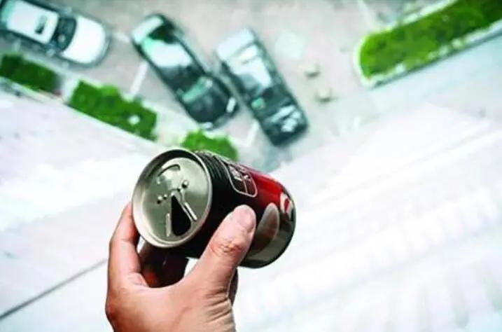 被高空抛物砸伤如何维护合法权利,被高空抛物砸中属于什么侵权