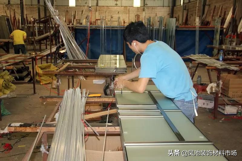 佛山市南海区桦廷门窗厂,铝合金门窗加工厂未来发展方向