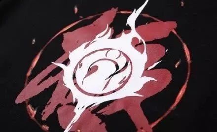 moschinohm合作款,hm和星际联名