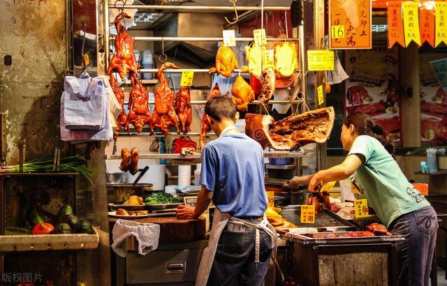 烤鸭卖几块钱一年赚几十万,脆皮烤鸭一年盈利