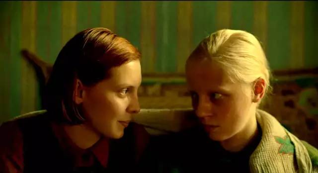 俄罗斯冲奥片，《高个儿》沉重到让人无法呼吸