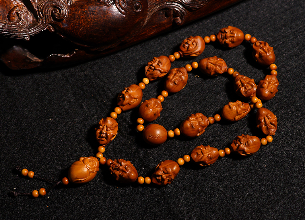 都说手串俗,俗里也有大学问