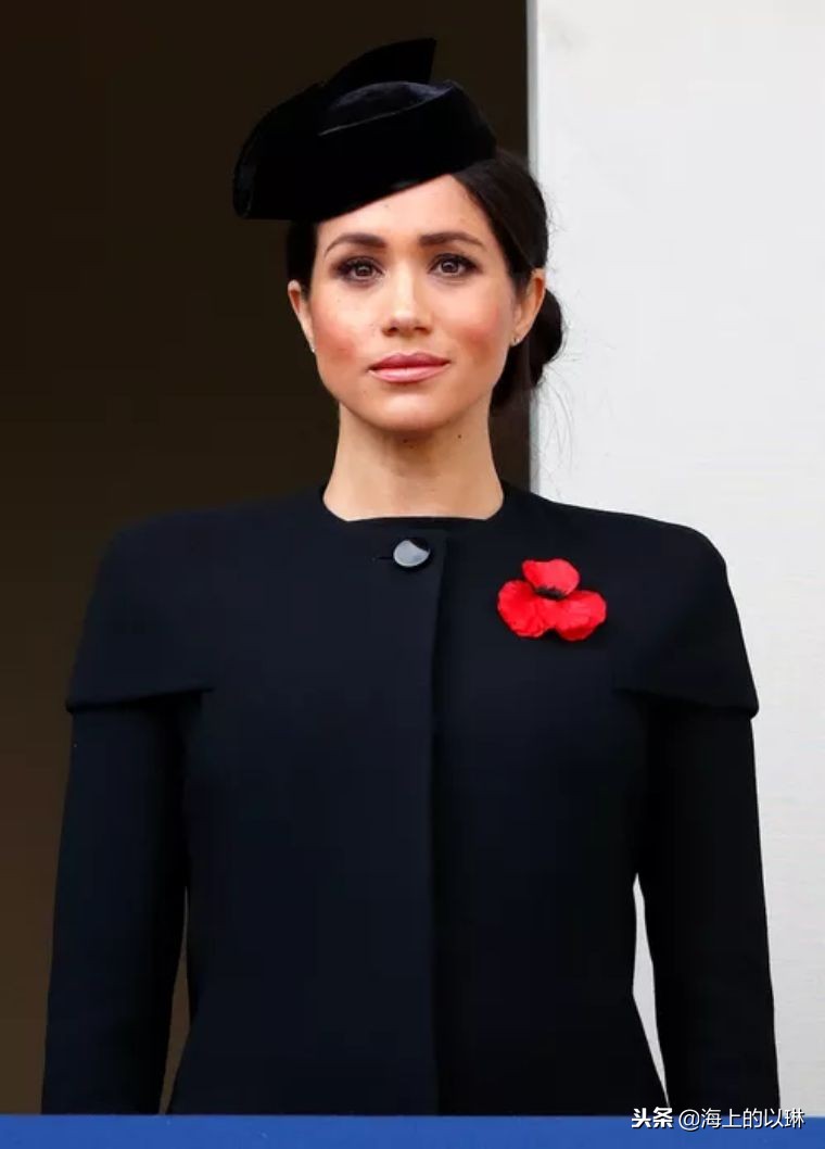 梅根穿givenchy衣服,7件衣服