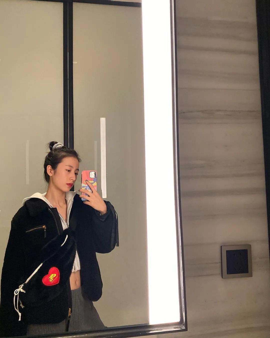 冬天怕冷穿长款羽绒服,冬天怕冷又想穿裙子