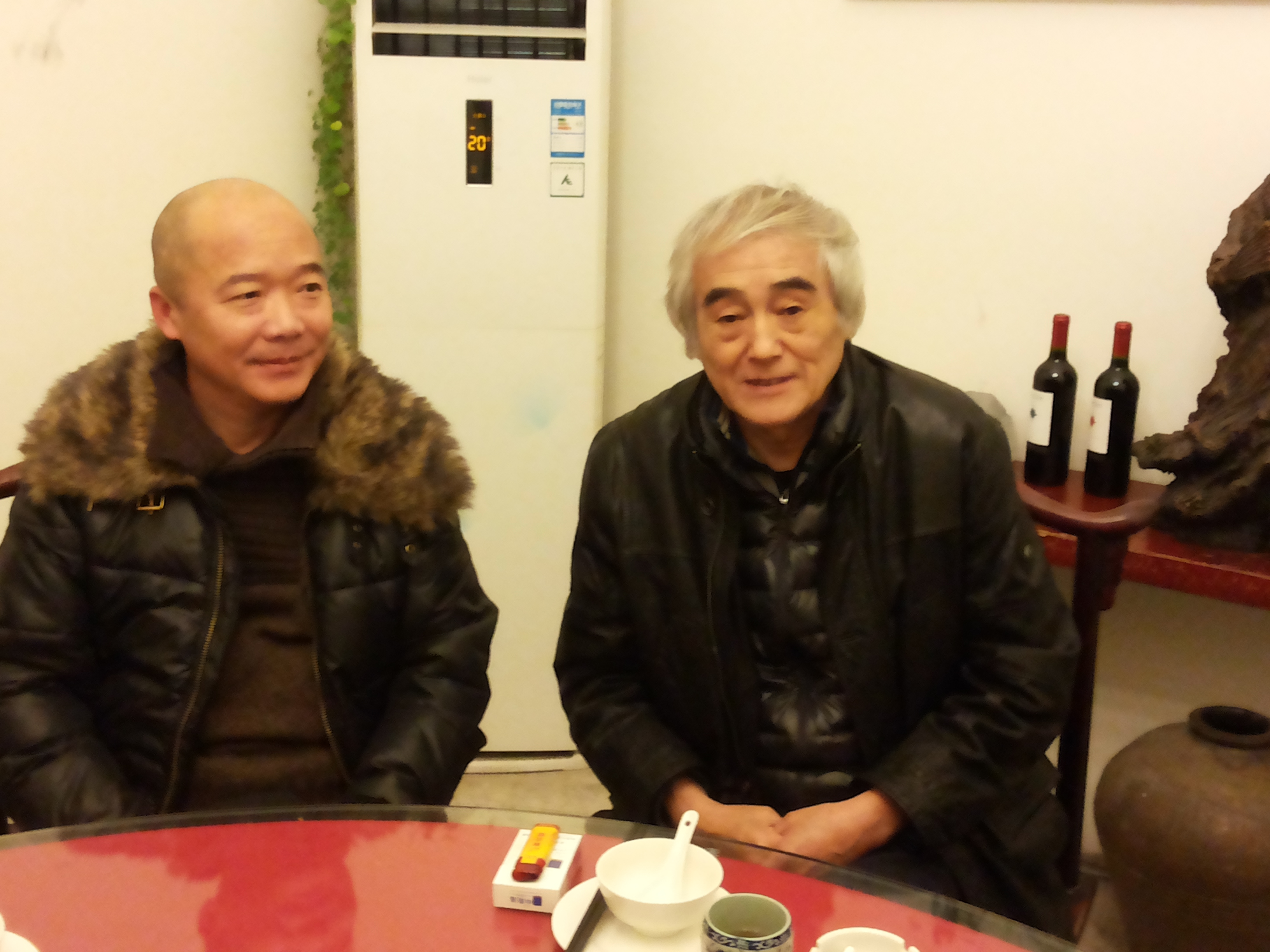 著名艺术家方力钧评马越的《瓦斯狗》