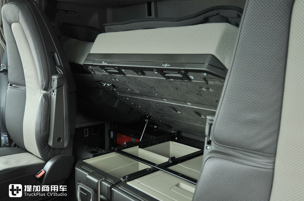 沃尔沃奔驰斯堪尼亚哪个好,奔驰沃尔沃斯堪尼亚卡车哪个更好