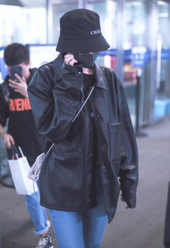 迪丽热巴同款竖条纹裤,迪丽热巴穿的格子裤