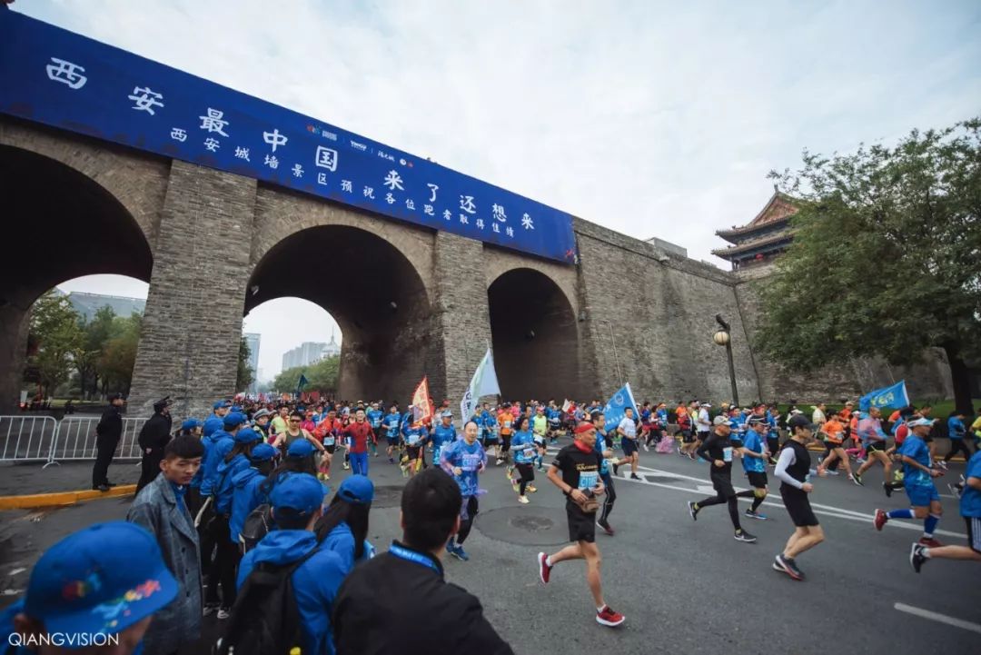 汉服一日游西安攻略,西安大唐不夜城汉服