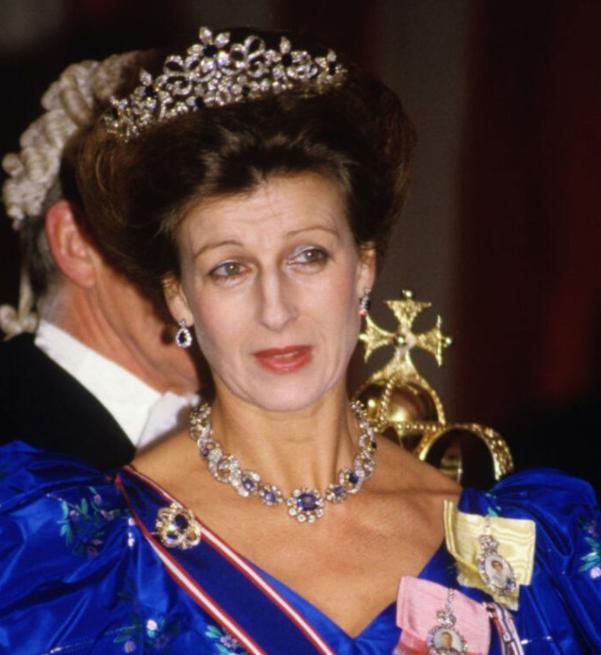 玛丽娜公主英国婚礼,英国王室玛丽娜