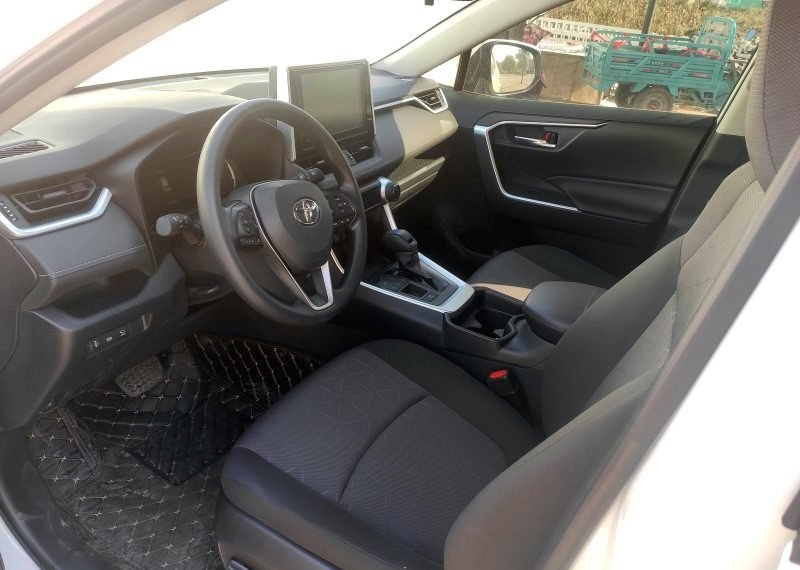 2.5双擎荣放试驾,丰田2.5双擎混动荣放