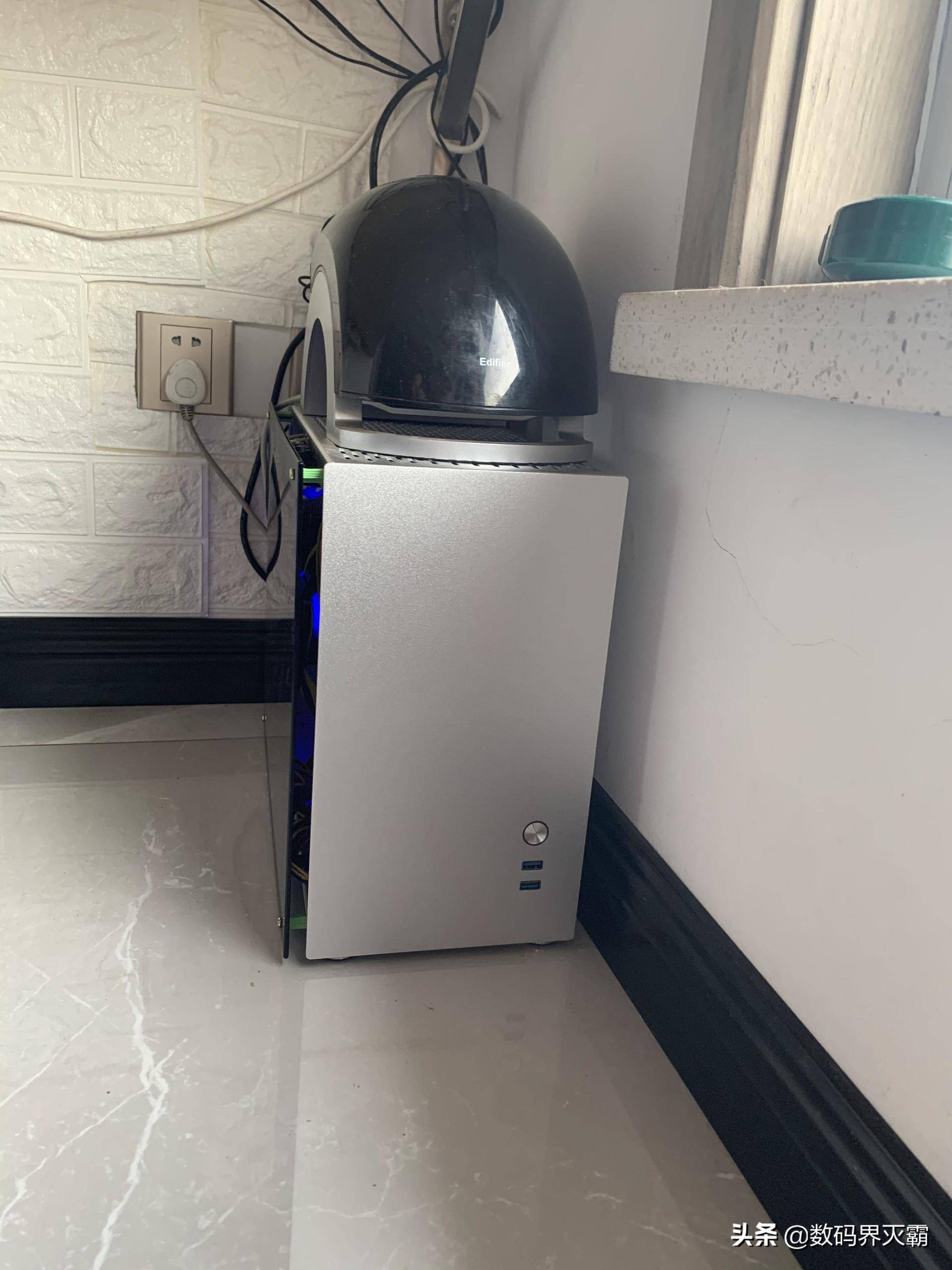 电脑小白穷折腾,我需要一台小机箱,雷匠,Rayarti-M3机箱使用分享