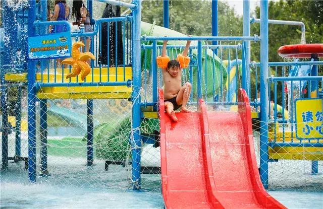 「福利」6月29日吴克群空降奥帕拉拉水公园，领衔开启夜场——星光水派对，文末开抢百名明星见面机会