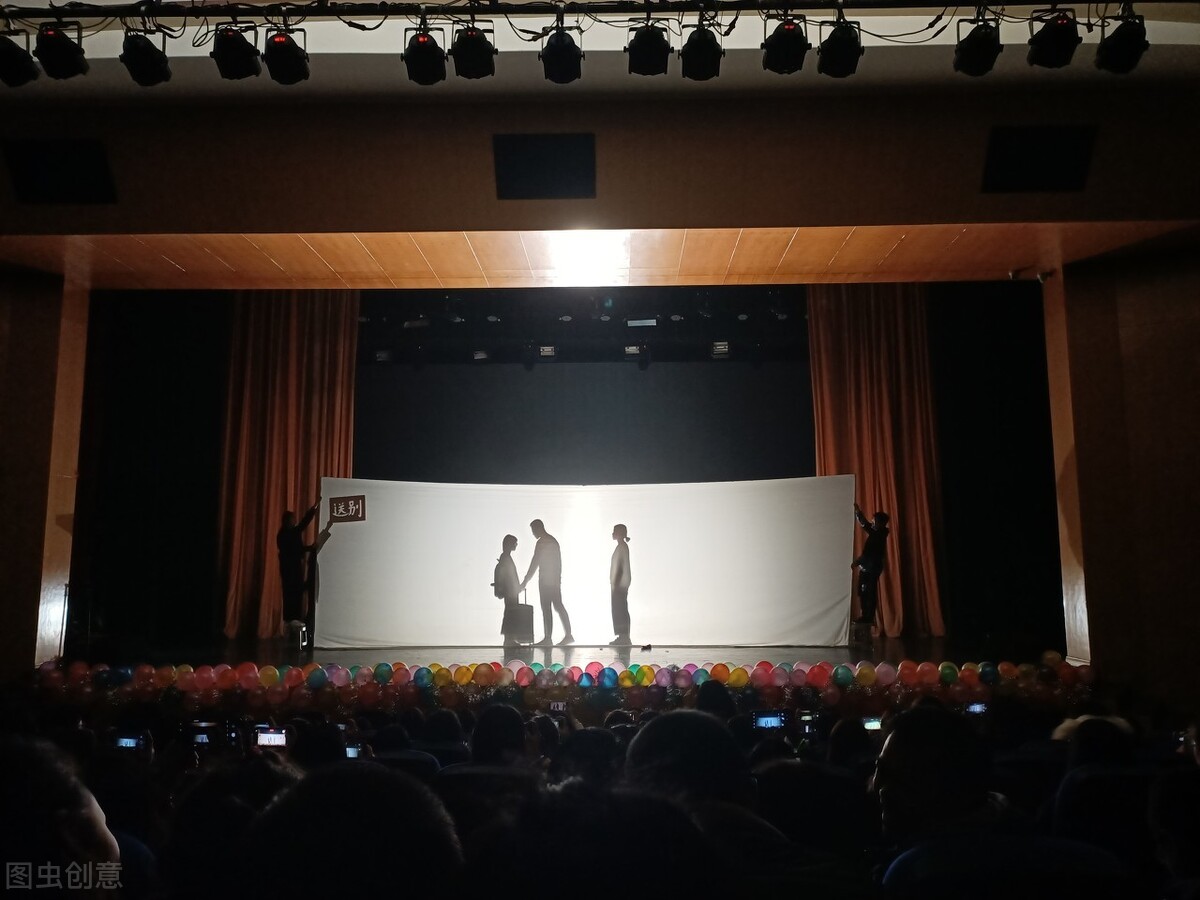 学生眼中的优秀英语老师,什么样的英语老师最受欢迎