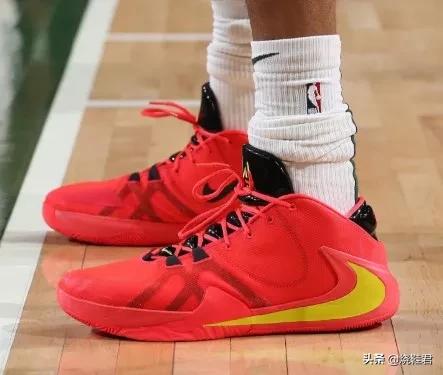 开拓者格兰特上脚,球星上脚球鞋aj36日落