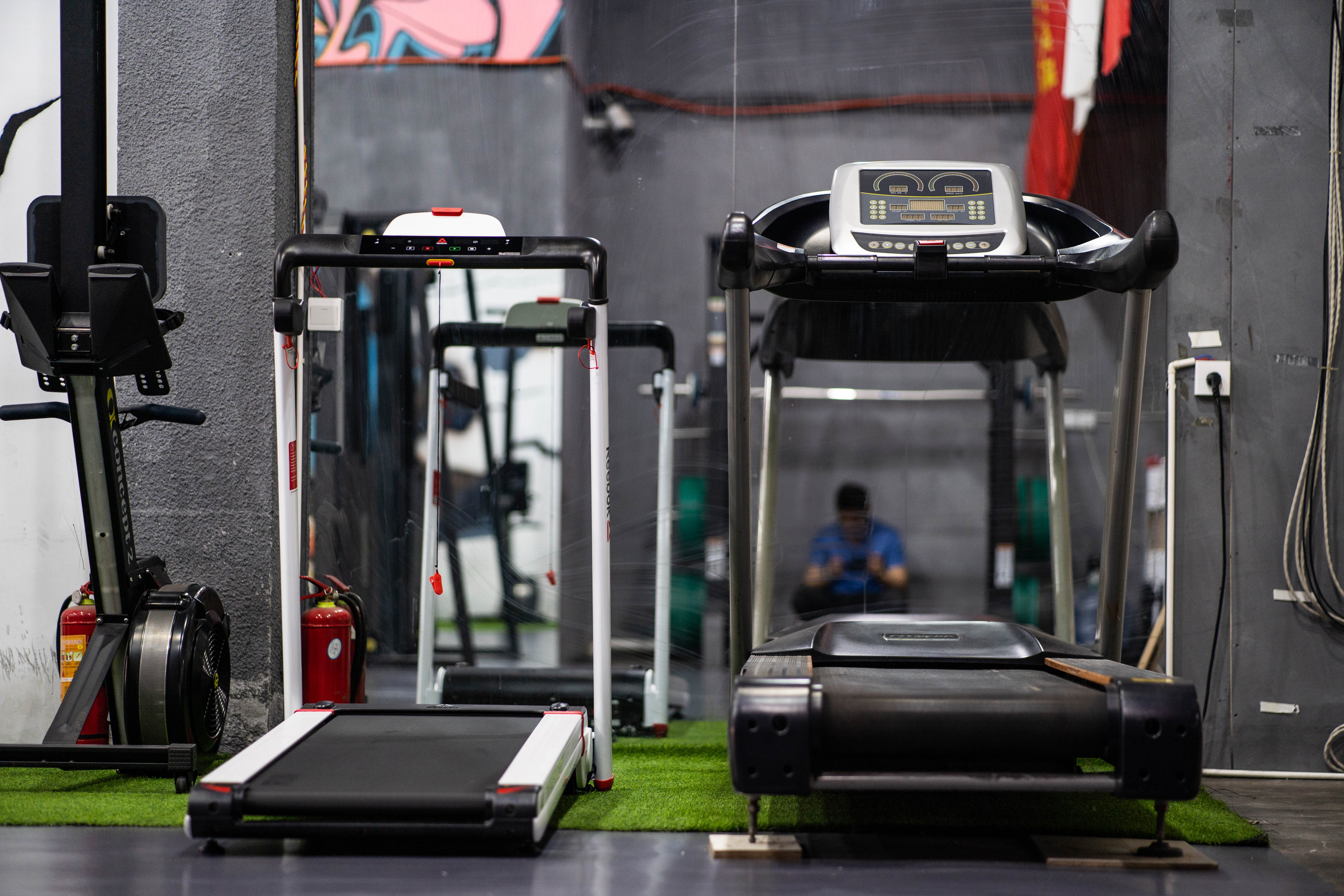 锐步irun3跑步机评测,锐步折叠跑步机irun4