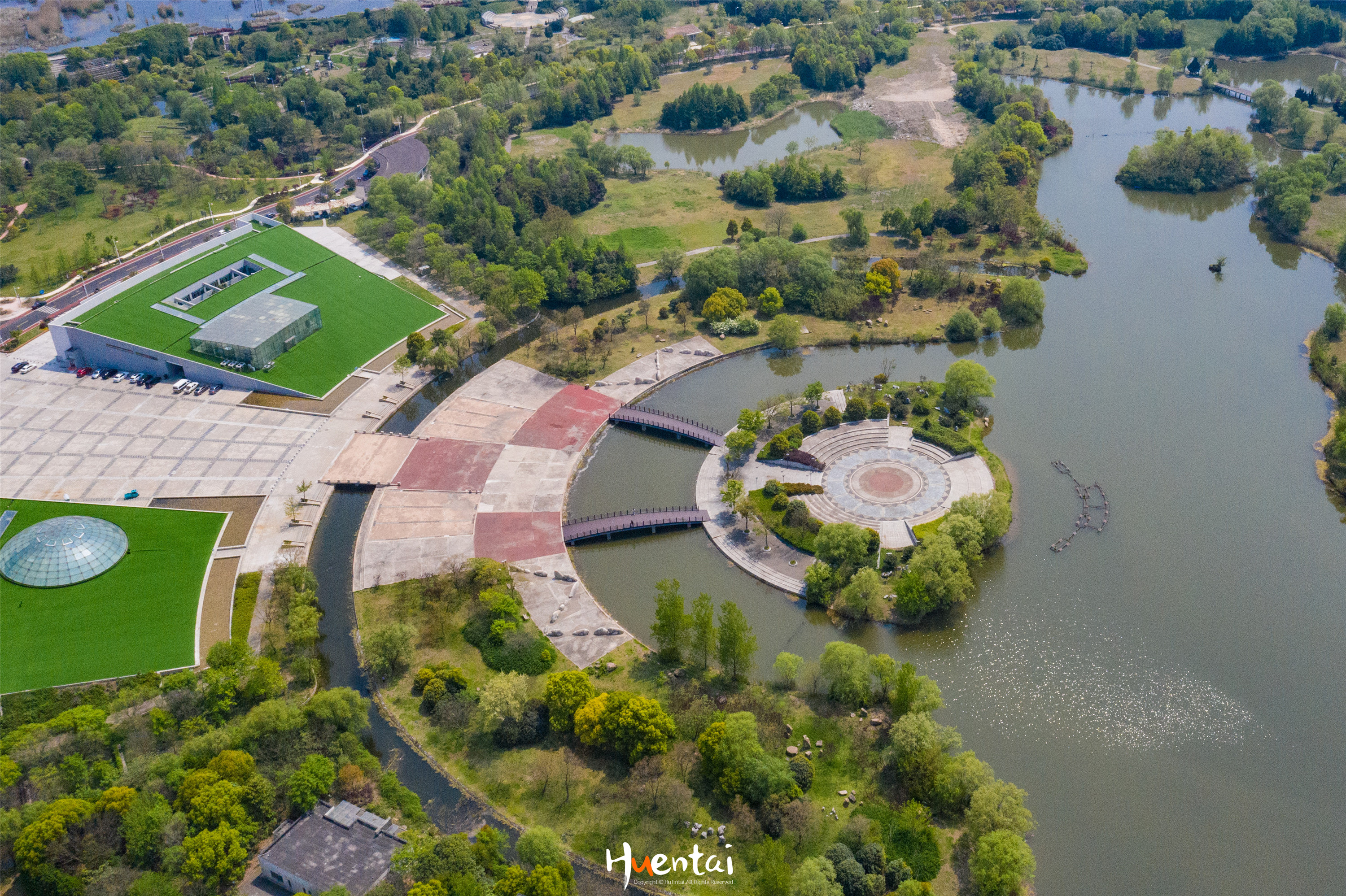 在长江天堑下的茅以升公园，航拍润扬大桥，看扬州镇江两市