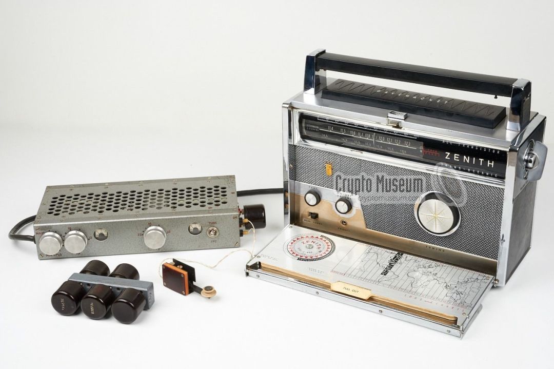 老式电子管收音机50年代的,收音机无线电发射器