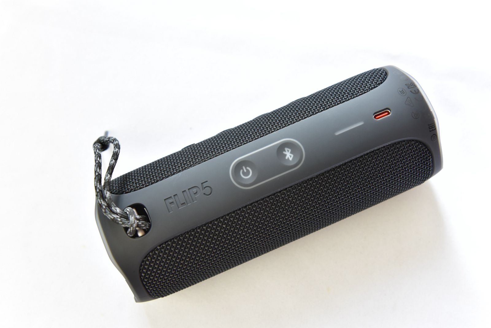 拼多多上jbl蓝牙音箱靠谱吗,jblflip5蓝牙音箱评测