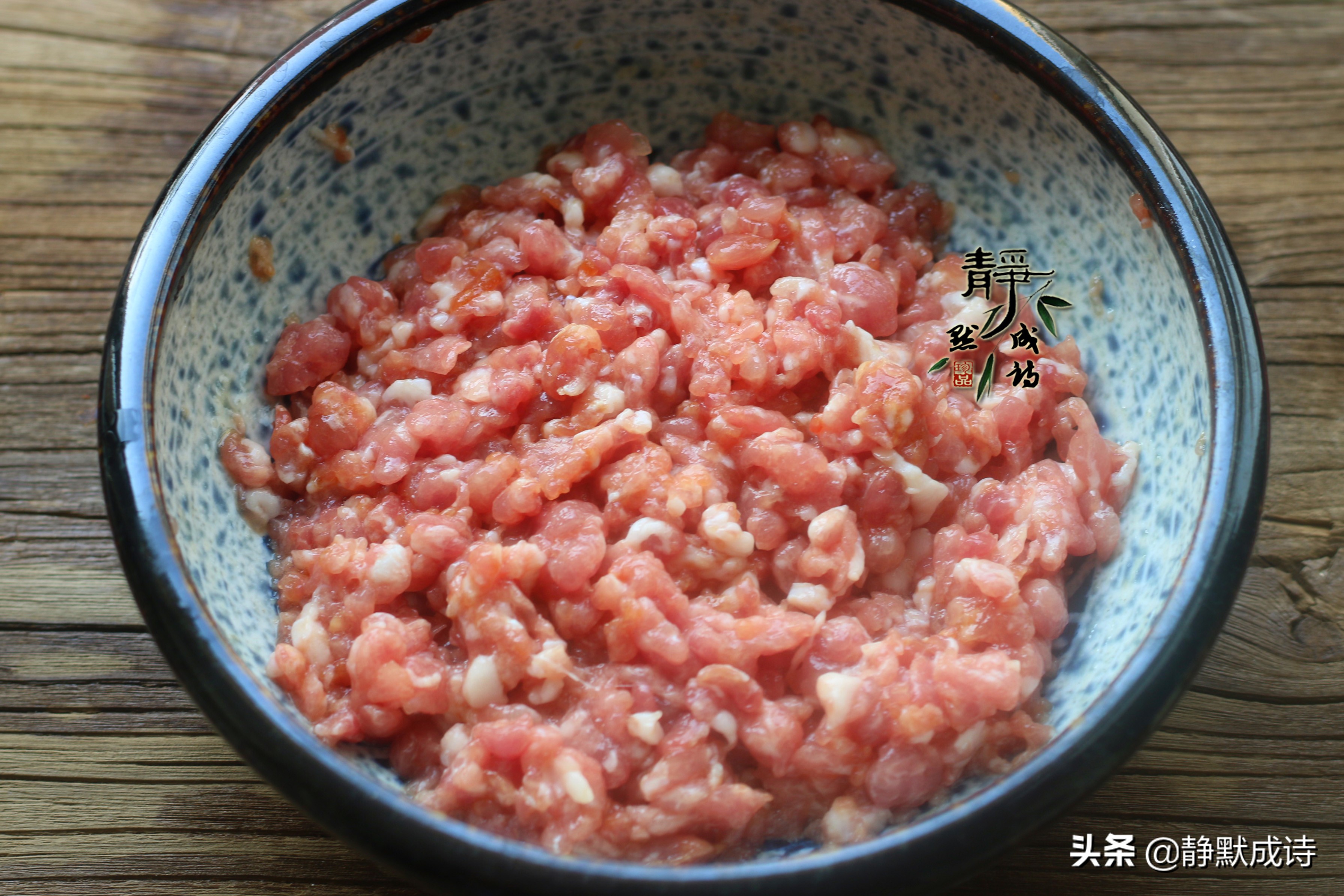 年夜饭必备的家常菜丸子,珍珠丸子的家常做法年夜饭