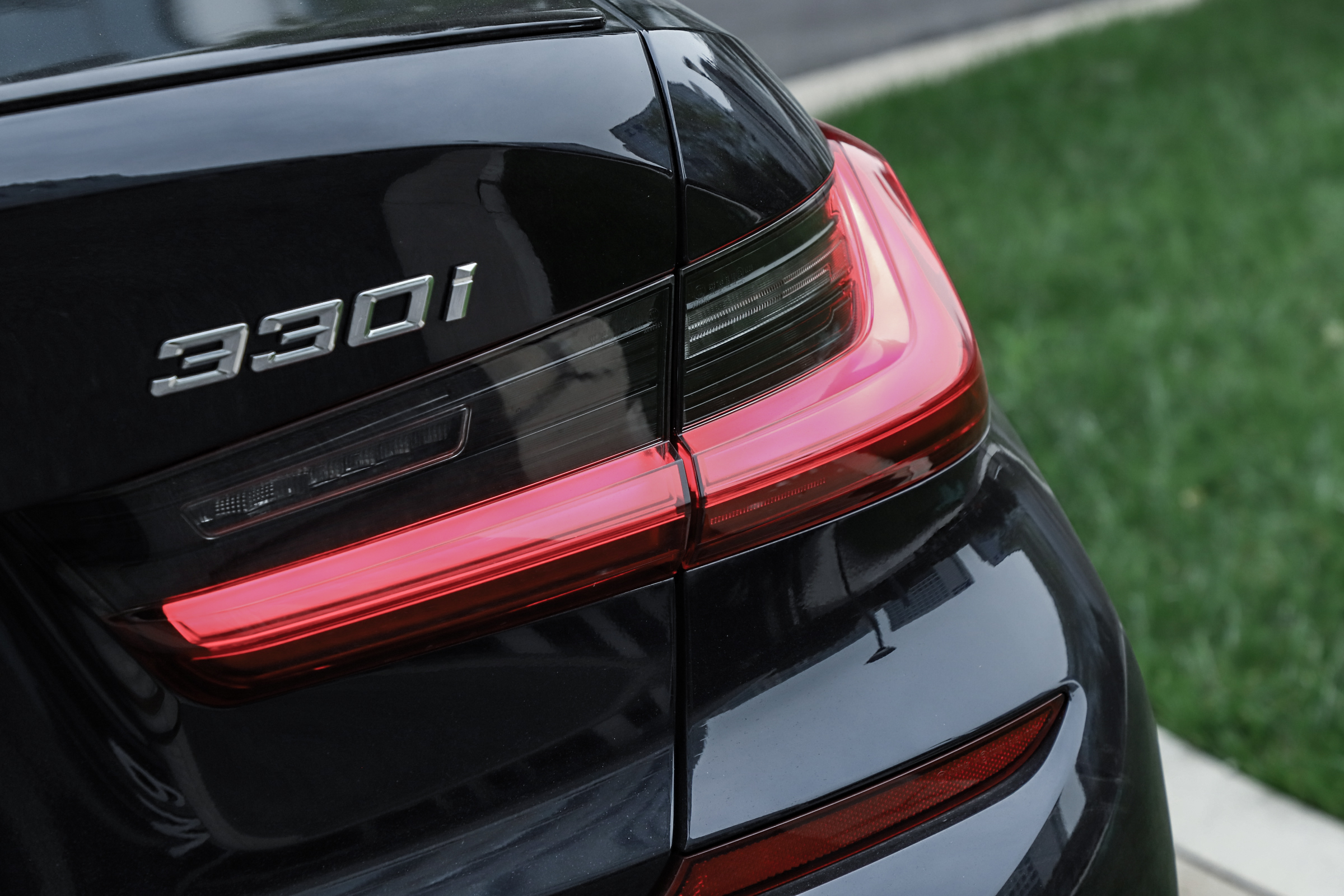 宝马3系变速箱顿挫,宝马3系11款的6at变速箱有点顿挫