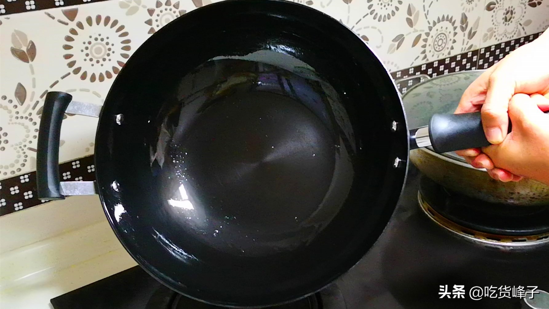 铁锅不粘锅生锈怎么重新开锅,新铁锅如何开锅教你一招永不生锈
