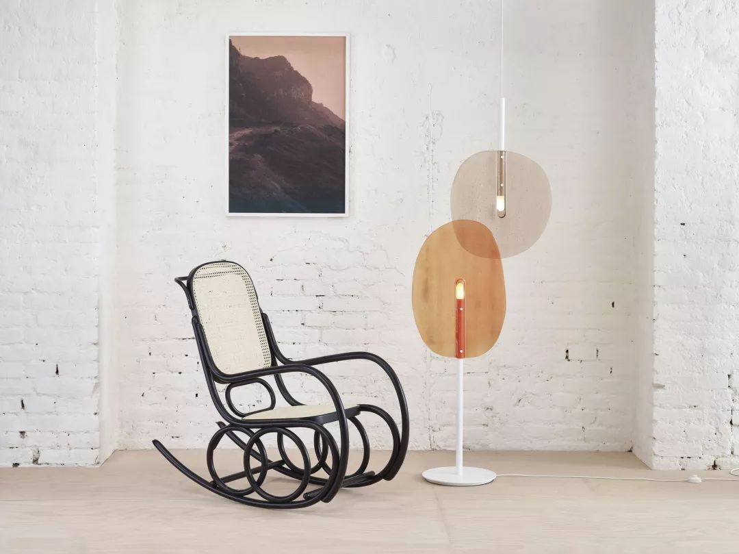 探访TON工厂看经典椅子背后的故事|疯狂24h我们去捷克干了啥?