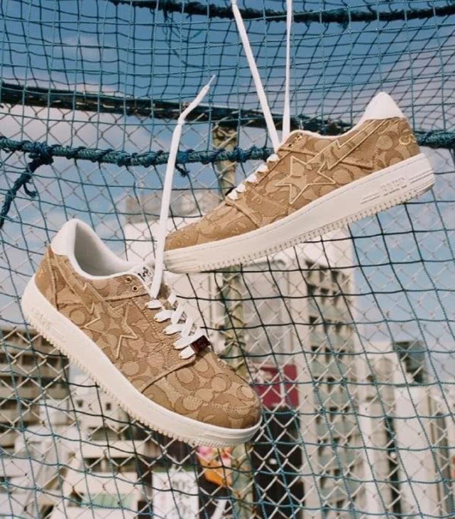 coach蔻驰联名款,蔻驰联名bape皮衣