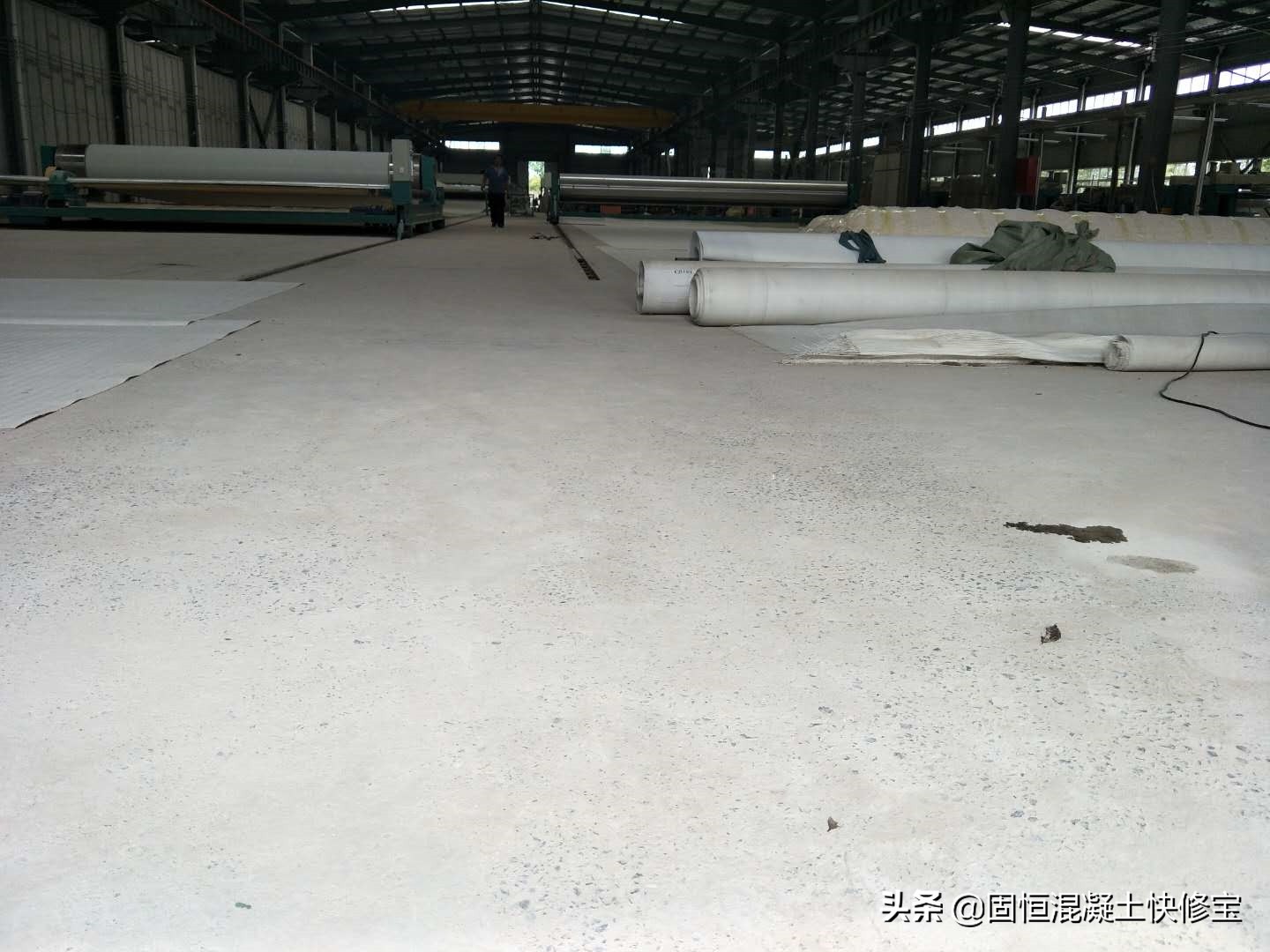 新浇筑的混凝土起砂起灰怎么办,新浇筑的混凝土地面不平怎么补救