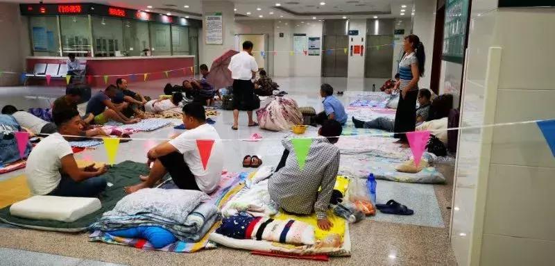 【抗击“利奇马”】风里雨里，总有天使守护你！